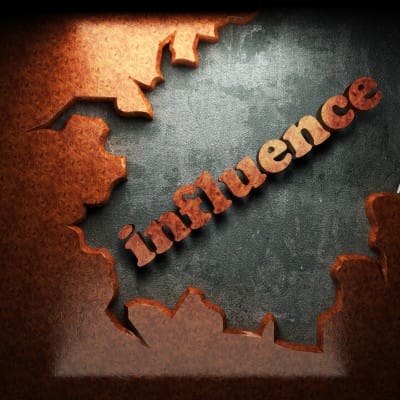 4 Facebook Accounts To Follow For Good Social Media Tips and Tricks